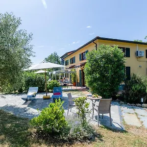 Il Laghello Wood House Framura